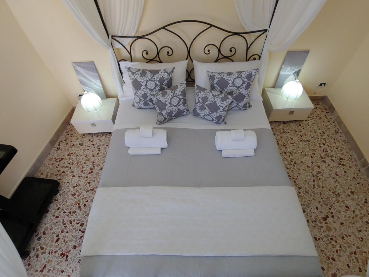 Jamari'S Rooms Марсала Екстериор снимка